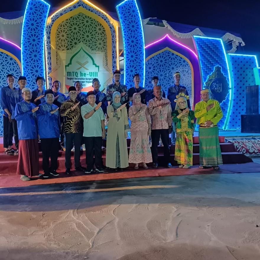 Kemeriahan Pembukaan MTQ VIII Tingkat Kecamatan Sungai Kakap di Desa Punggur Kapuas